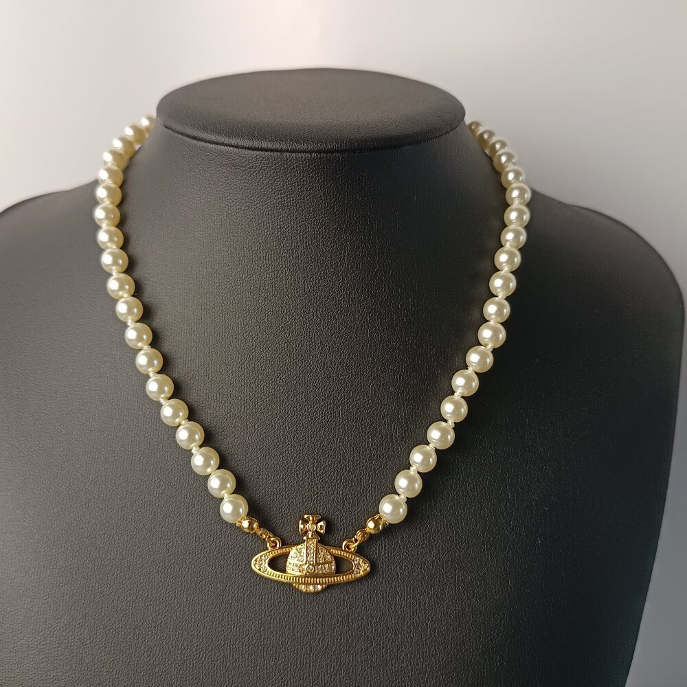 Vivienne westwood Gold Orb Pearl Button Necklace